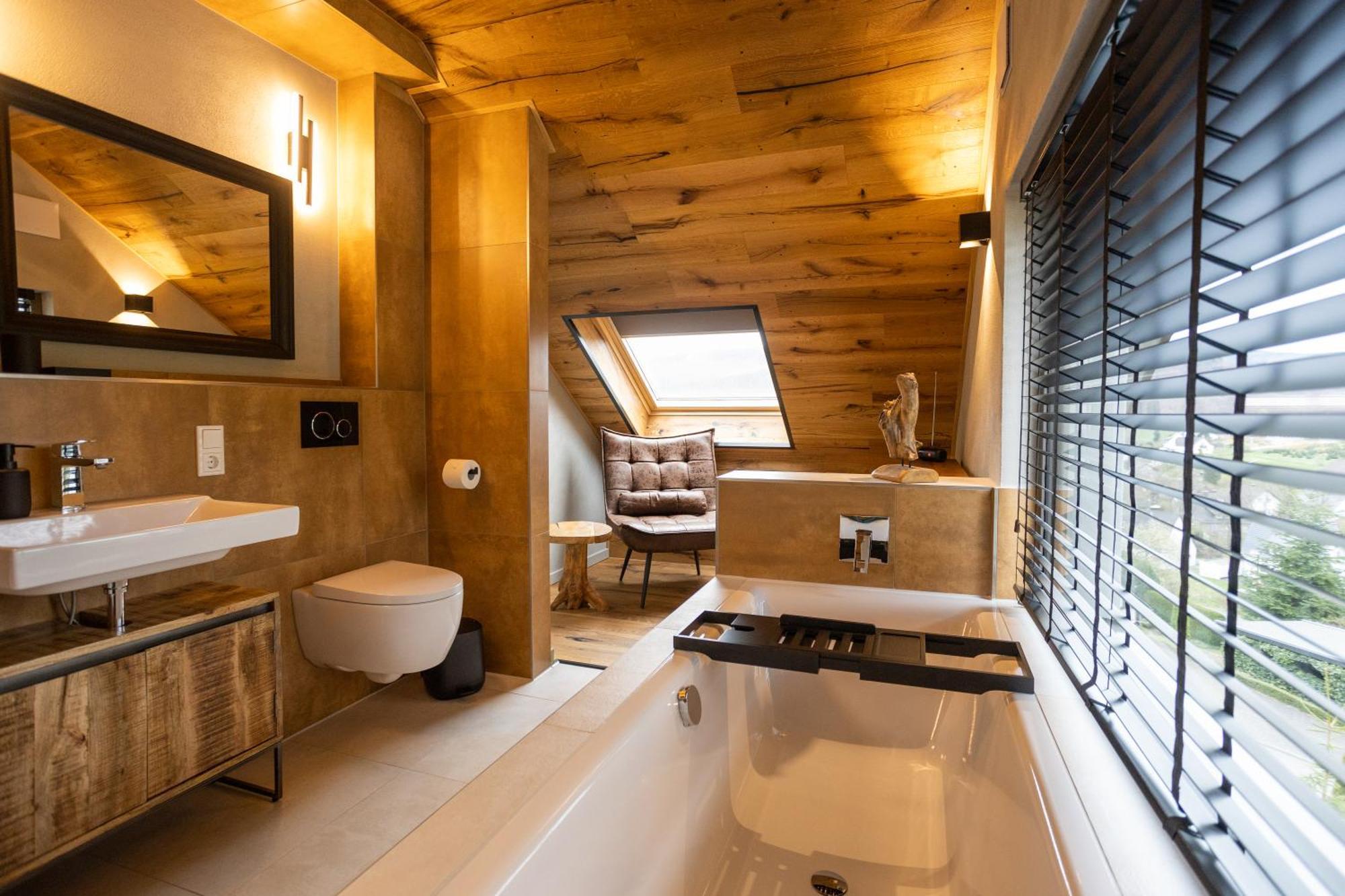 Sauerland Chalets - "Die Chalets Herzenssache" Winterberg Bagian luar foto